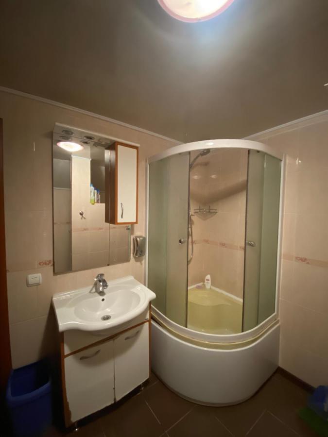 Візит Hotel Bushtyno Luaran gambar