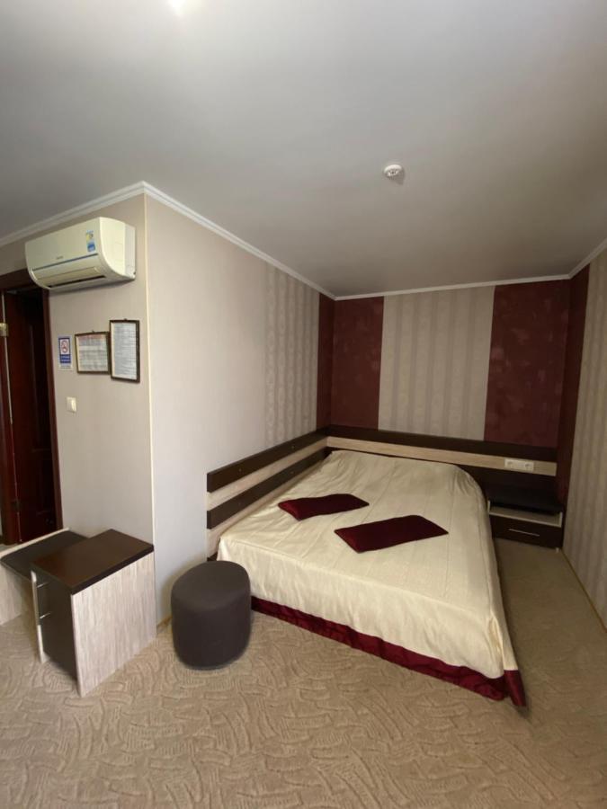 Візит Hotel Bushtyno Luaran gambar